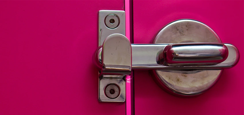 Childproof Gate Lock in Park Ridge, Illinois