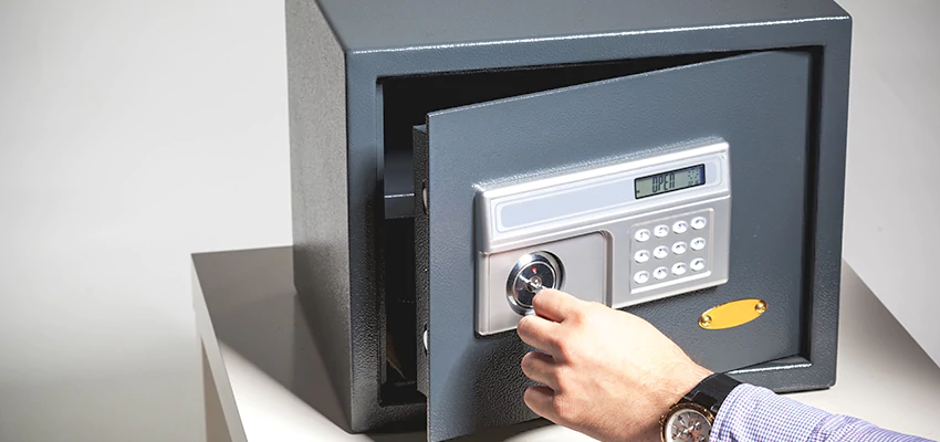 Jewelry Safe Unlocking Service in Park Ridge, Illinois